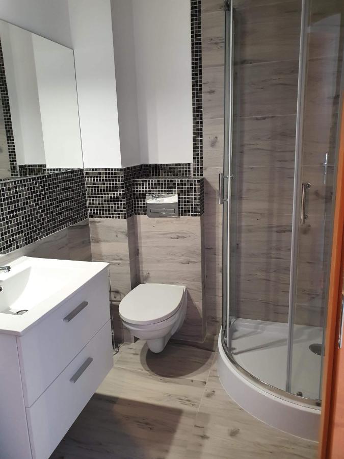Hostel Polnocna 61 Sosnowiec Eksteriør billede